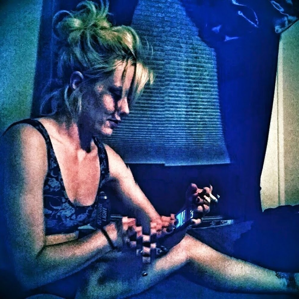 Meet your Posher, Elaina